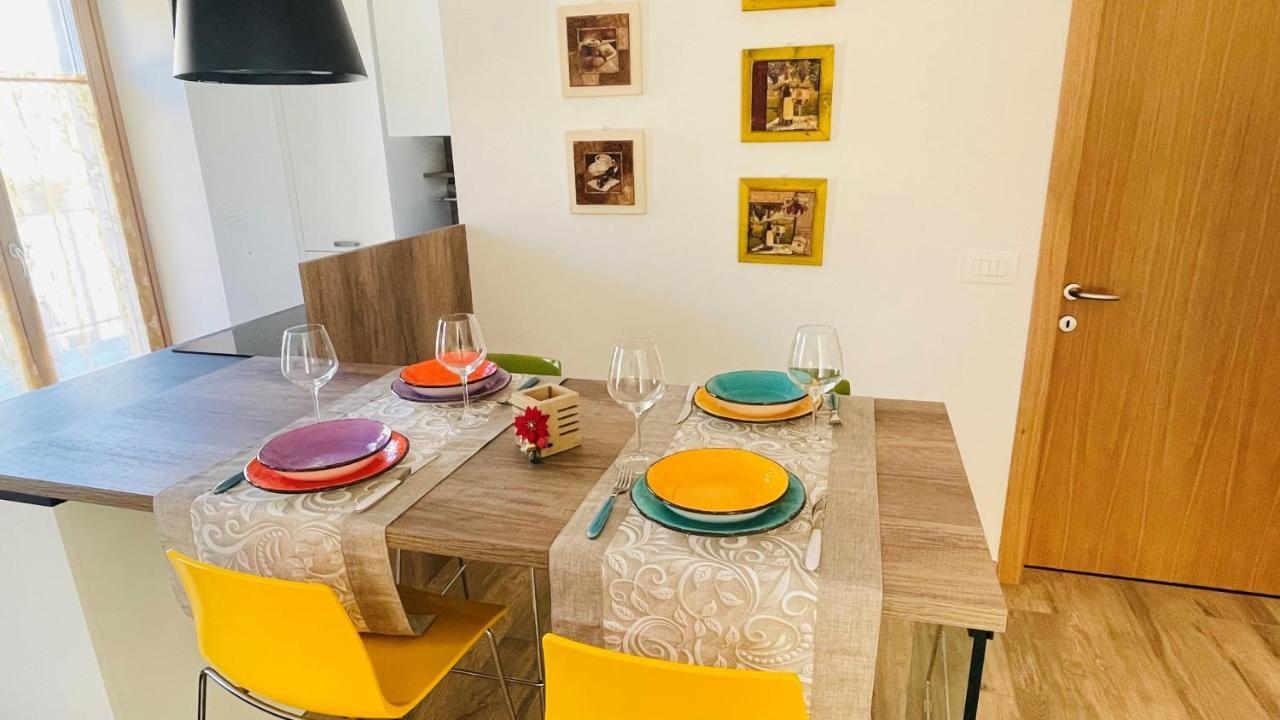 La Bougainville - Luxury Apartment Torbole Sul Garda Exterior foto
