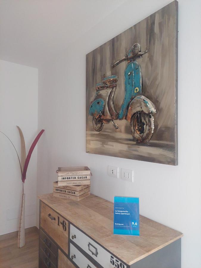 La Bougainville - Luxury Apartment Torbole Sul Garda Exterior foto